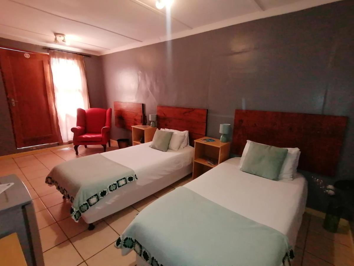 Obelix Guesthouse Luderitz Exterior photo