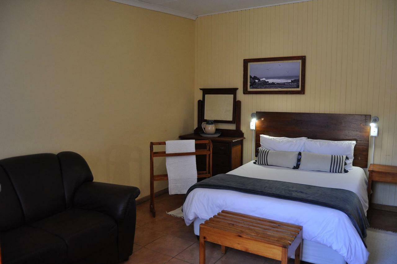 Obelix Guesthouse Luderitz Exterior photo